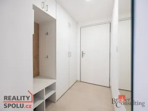 Prodej bytu 4+kk, Praha - Hrdlořezy, Českobrodská, 93 m2