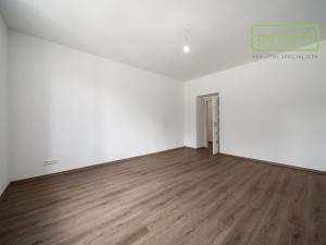 Prodej bytu 2+1, Hradec Králové, Buzulucká, 75 m2