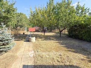 Prodej zahrady, Dobšice, 1399 m2