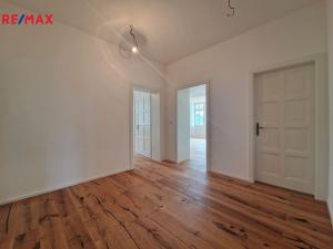 Pronájem bytu 3+1, Praha - Braník, Branická, 186 m2