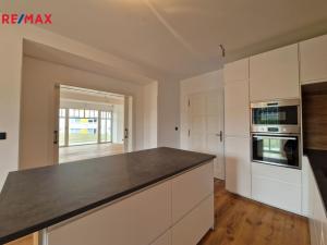 Pronájem bytu 3+1, Praha - Braník, Branická, 192 m2