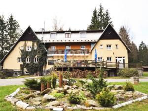 Prodej ubytování, Sněžné - Milovy, 13315 m2