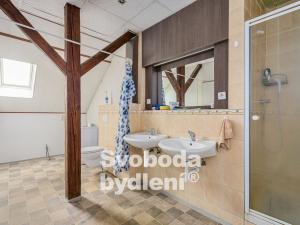 Prodej výrobních prostor, Srbice, 879 m2