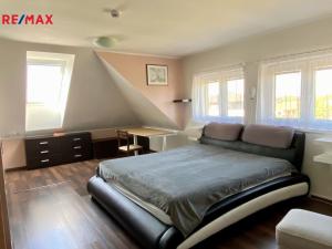 Prodej rodinného domu, Křenice, K Aleji, 166 m2