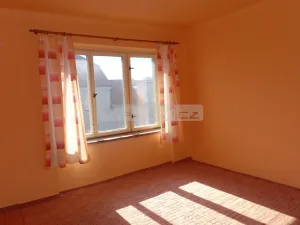 Prodej bytu 2+1, Plzeň - Doubravka, Železničářská, 70 m2