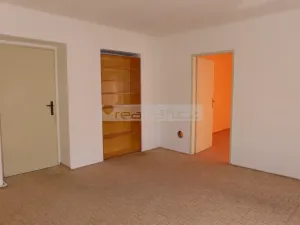 Prodej bytu 2+1, Plzeň - Doubravka, Železničářská, 63 m2