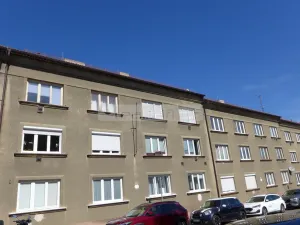 Prodej bytu 2+1, Plzeň - Doubravka, Železničářská, 63 m2