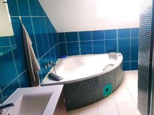 Prodej vícegeneračního domu, Smržovka, Husova, 470 m2