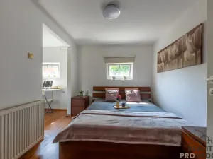 Prodej obchodního prostoru, Praha, Vačkářova, 216 m2