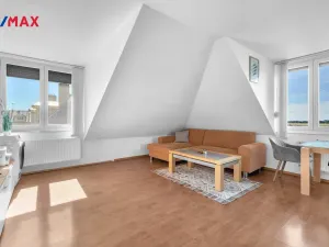 Prodej bytu 2+kk, Opatovice nad Labem, Dvořákova, 62 m2