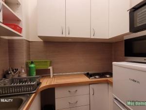Pronájem bytu 1+kk, Praha - Košíře, Prachnerova, 34 m2