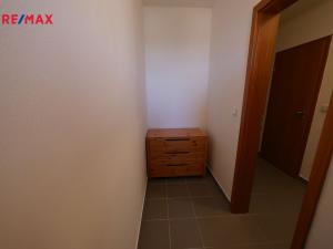 Pronájem bytu 1+1, Nupaky, Luční, 52 m2