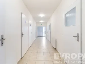 Pronájem skladu, Havlíčkův Brod, okres havlíčkův brod, 8000 m2