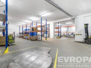 Pronájem skladu, Havlíčkův Brod, okres havlíčkův brod, 8000 m2
