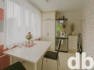 Prodej bytu 2+1, Karlovy Vary, Lidická, 63 m2