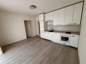 Pronájem bytu 2+kk, Klatovy, Cibulkova, 44 m2