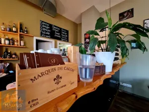 Pronájem restaurace, Praha - Kobylisy, Čumpelíkova, 82 m2