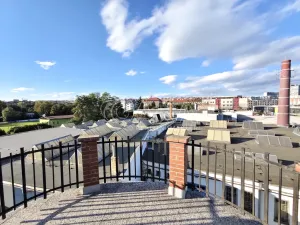 Pronájem kanceláře, Praha - Vršovice, Na louži, 101 m2