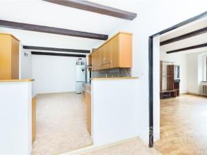 Prodej rodinného domu, Mladá Vožice, Husovo náměstí, 232 m2