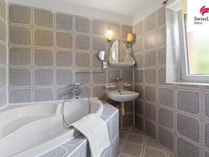 Prodej bytu 2+1, Pardubice, Dašická, 53 m2