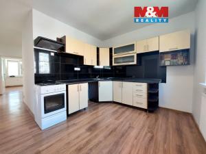 Prodej bytu 4+1, Klášterec nad Ohří, Družstevní, 85 m2