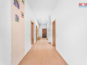 Prodej rodinného domu, Česká Lípa - Dobranov, 352 m2