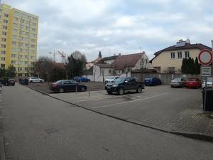 Pronájem garážového stání, České Budějovice, Lidická tř., 13 m2