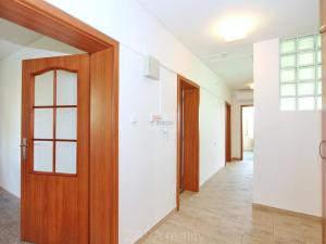 Pronájem kanceláře, Praha - Smíchov, U Plátenice, 100 m2