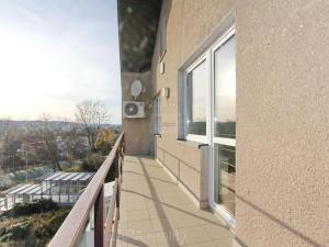 Pronájem kanceláře, Praha - Smíchov, U Plátenice, 100 m2