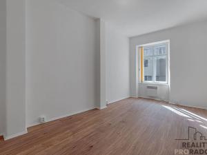 Pronájem bytu 2+kk, Znojmo, Kollárova, 42 m2