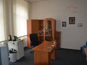 Pronájem kanceláře, Chomutov, Hálkova, 55 m2