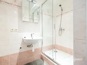 Pronájem bytu 2+kk, Praha - Střížkov, K lipám, 38 m2