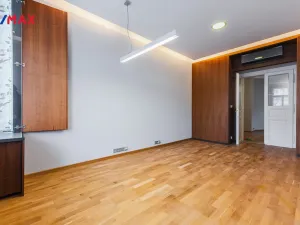 Pronájem kanceláře, Praha - Staré Město, Staroměstské náměstí, 195 m2