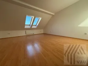 Pronájem bytu 1+kk, Chrudim, 37 m2