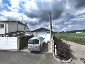 Prodej pozemku pro bydlení, Lišany, 1002 m2