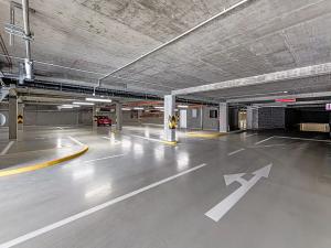 Prodej bytu 1+kk, Praha - Hostavice, Českobrodská, 31 m2