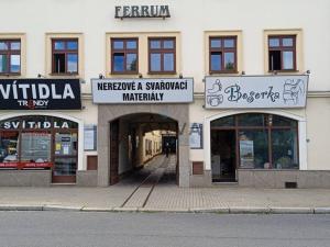 Pronájem obchodního prostoru, Plzeň - Jižní Předměstí, sady Pětatřicátníků, 173 m2