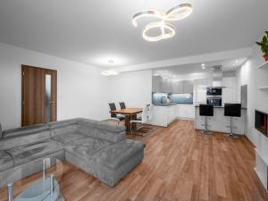 Pronájem bytu 3+kk, Praha - Strašnice, Zvěřinova, 90 m2