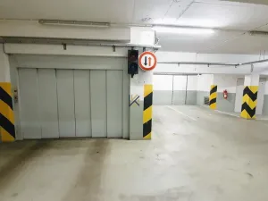 Pronájem kanceláře, Praha, Táborská, 375 m2