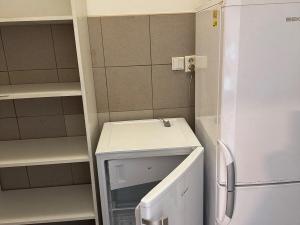 Pronájem bytu 3+kk, Praha - Dolní Měcholupy, Ke Slatinám, 100 m2