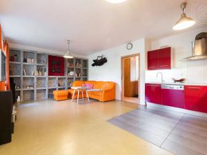 Prodej bytu 2+kk, Praha - Horní Měcholupy, Boloňská, 65 m2