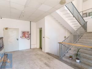 Prodej komerční nemovitosti, Žatec, Husova, 2862 m2