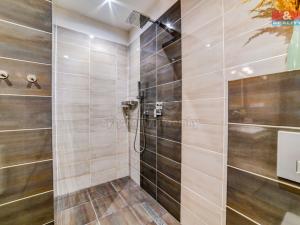 Prodej rodinného domu, Luby, Příčná, 250 m2