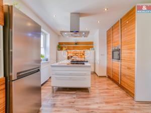 Prodej rodinného domu, Luby, Příčná, 250 m2