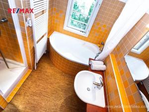 Pronájem bytu 2+1, Praha - Hlubočepy, V násypu, 85 m2