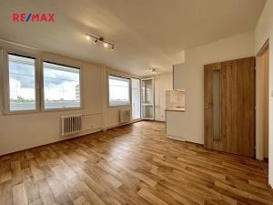 Pronájem bytu 1+kk, Kladno, Benešovská, 39 m2
