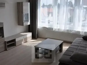 Pronájem bytu 1+kk, Praha - Uhříněves, Františka Diviše, 29 m2