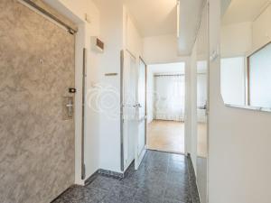Pronájem bytu 3+1, Praha - Záběhlice, Měchenická, 54 m2