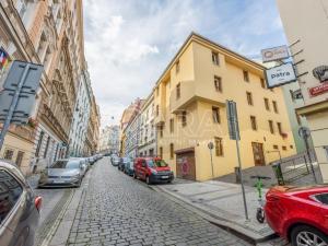 Pronájem bytu 3+kk, Praha - Vršovice, U staré sokolovny, 65 m2