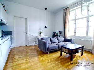 Pronájem bytu 2+kk, Hradec Králové, Ulrichovo náměstí, 50 m2